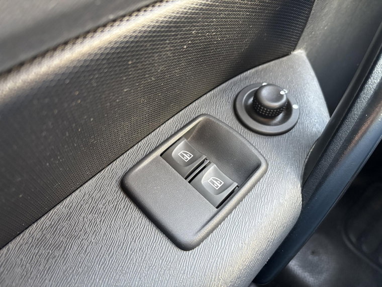Vehicle Image 27