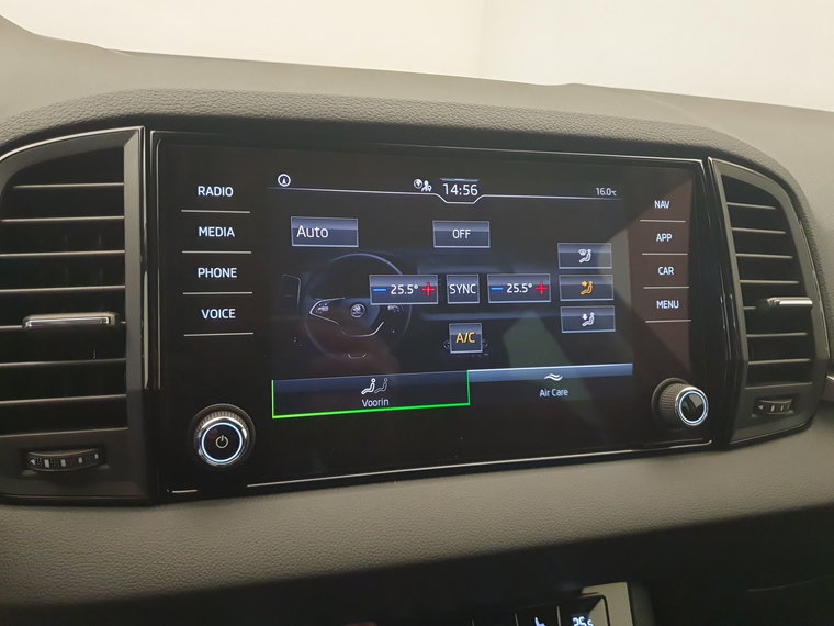 Vehicle Image 19