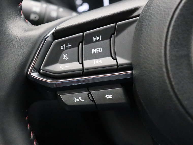Vehicle Image 24