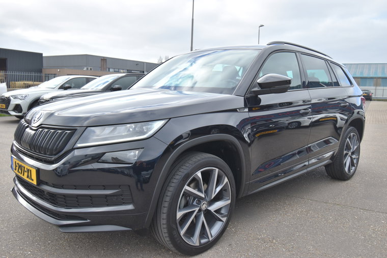 Vehicle Image 25