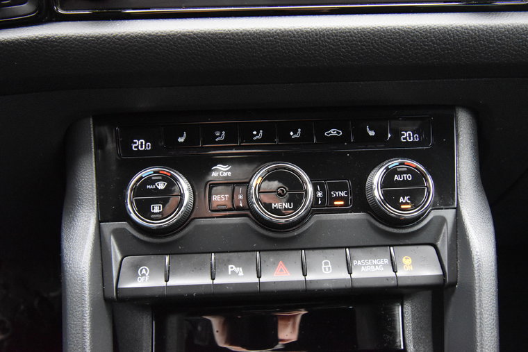 Vehicle Image 33