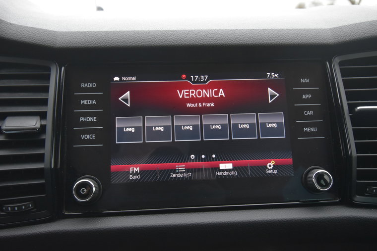 Vehicle Image 35