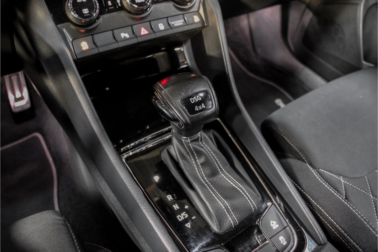 Vehicle Image 35