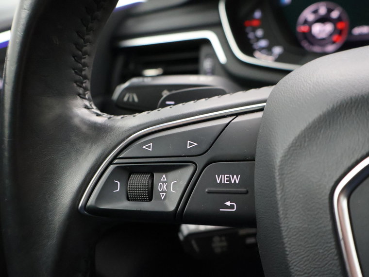 Vehicle Image 35