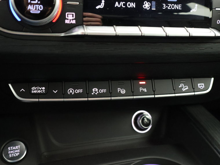 Vehicle Image 53