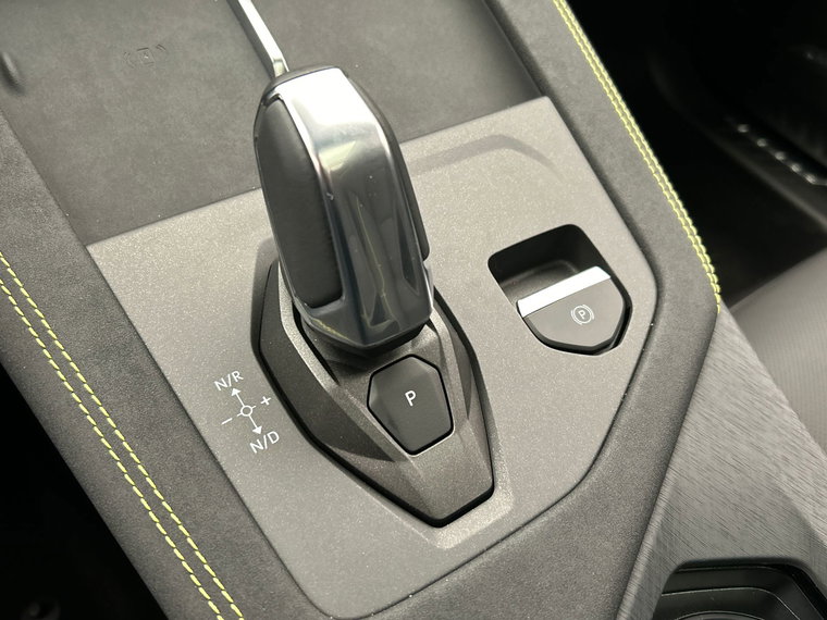 Vehicle Image 46