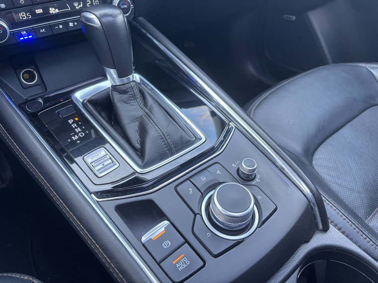 Vehicle Image 19