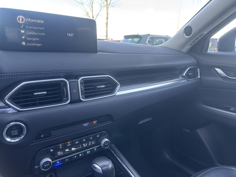 Vehicle Image 24