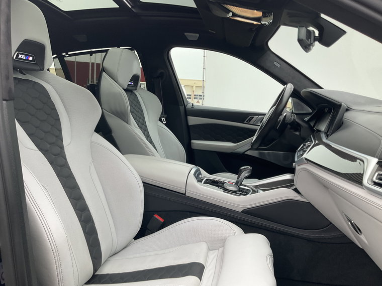 Vehicle Image 37