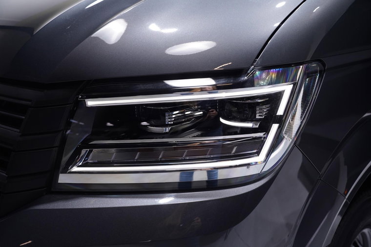 Vehicle Image 6