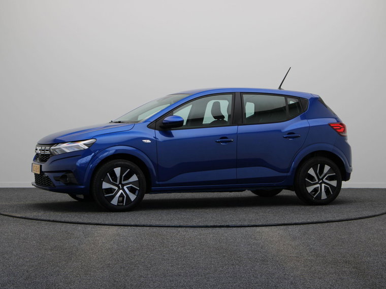 Vehicle Image 12