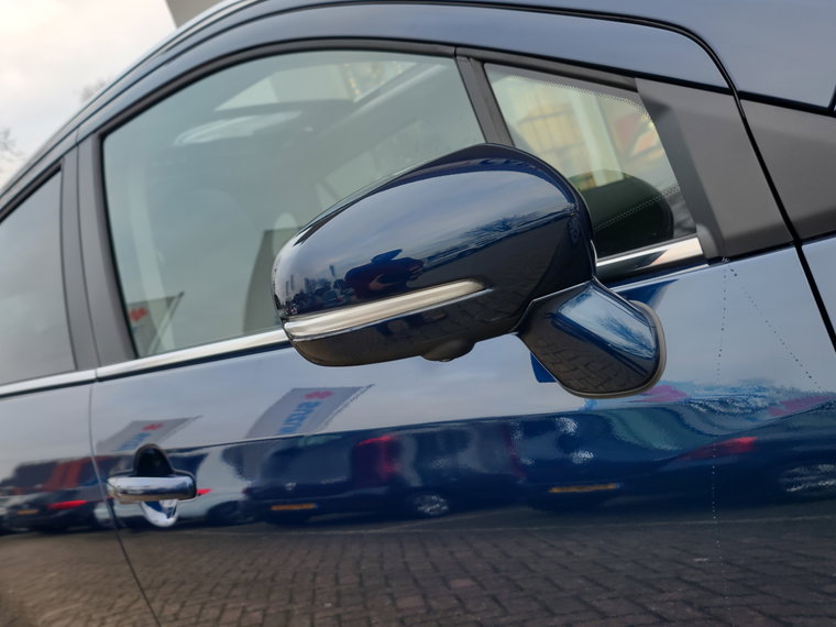 Vehicle Image 39