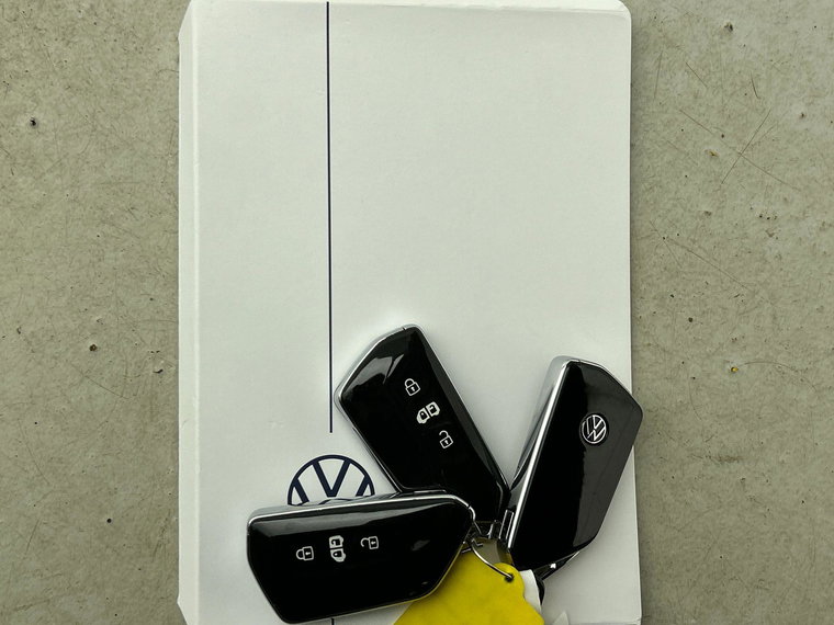 Vehicle Image 28