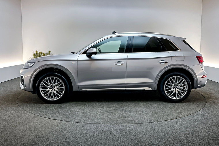 Vehicle Image 7