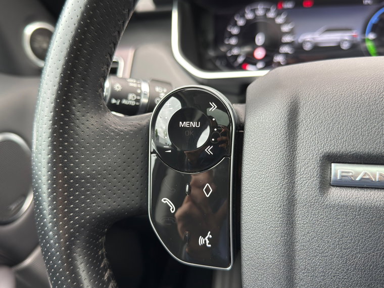 Vehicle Image 23