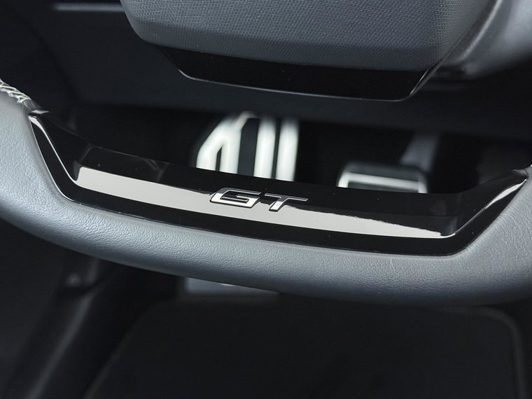 Vehicle Image 33