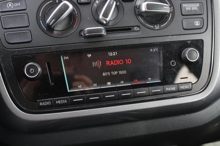 Vehicle Image 18