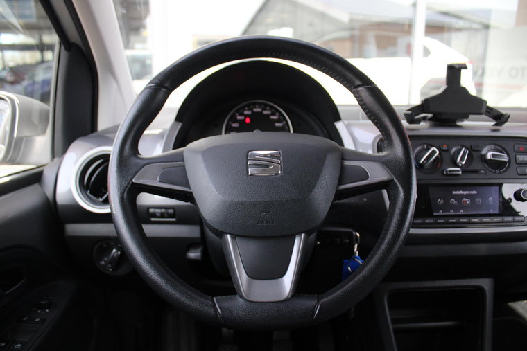 Vehicle Image 22