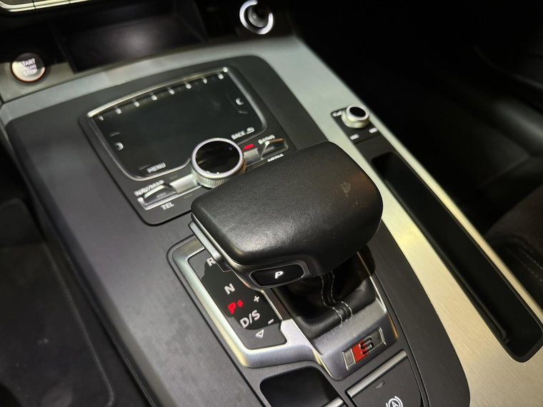 Vehicle Image 45