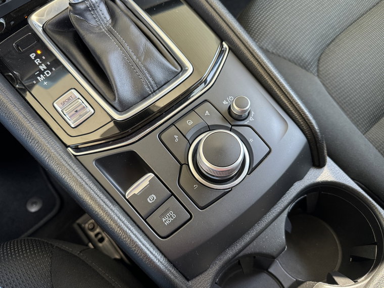 Vehicle Image 22