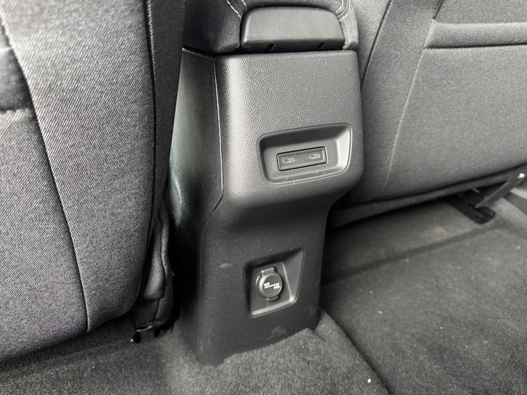 Vehicle Image 28