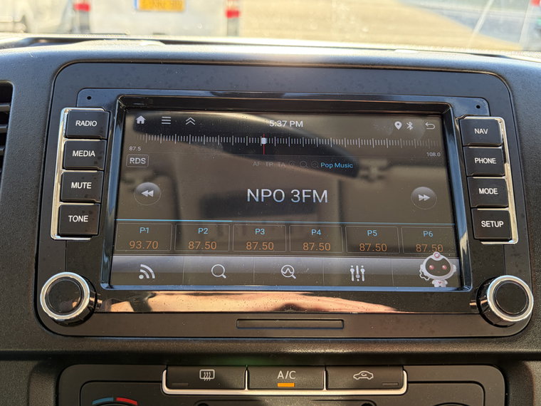 Vehicle Image 36