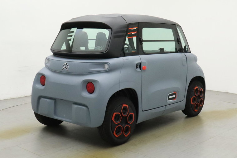 Vehicle Image 21