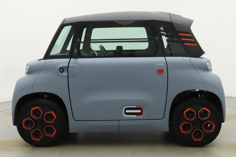 Vehicle Image 30