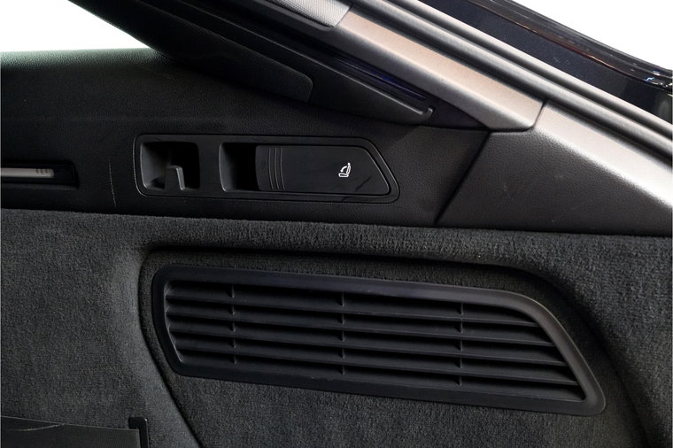 Vehicle Image 52