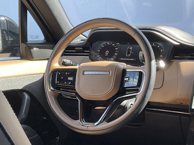Vehicle Image 33
