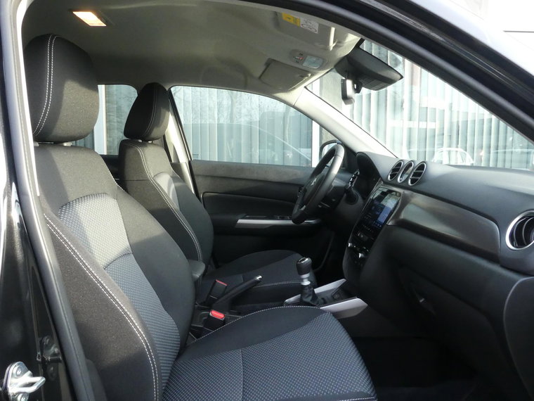 Vehicle Image 9