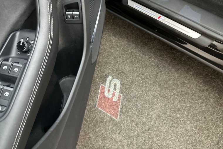 Vehicle Image 20
