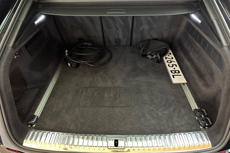 Vehicle Image 36