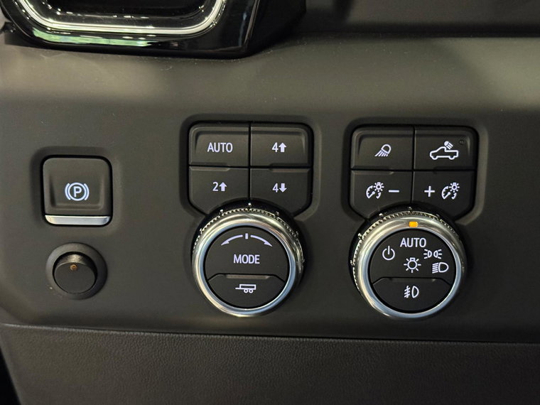 Vehicle Image 28