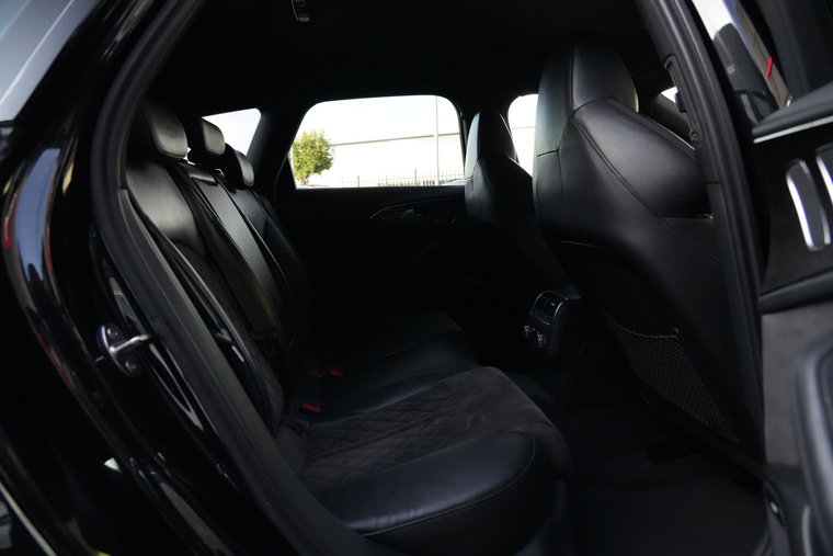 Vehicle Image 23