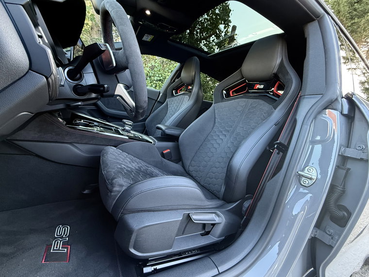 Vehicle Image 33
