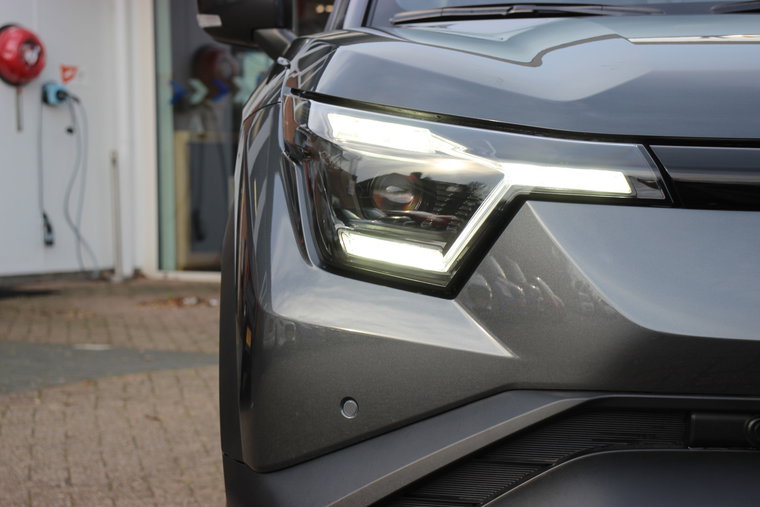 Vehicle Image 22