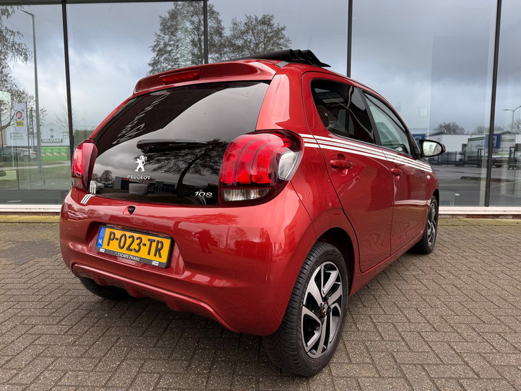 Vehicle Image 25