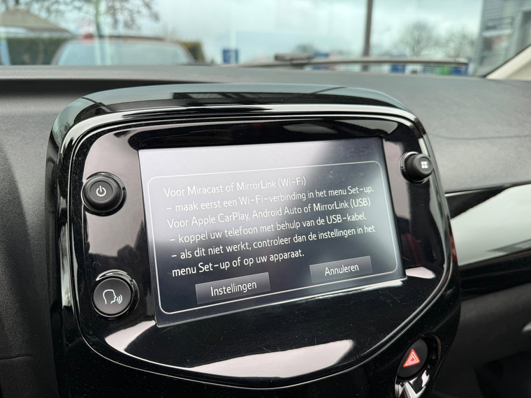 Vehicle Image 35