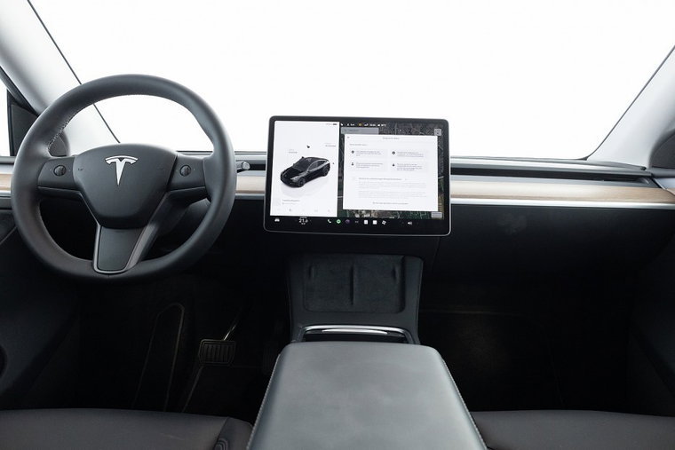 Vehicle Image 11