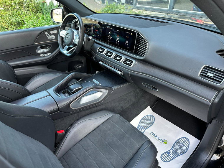 Vehicle Image 24