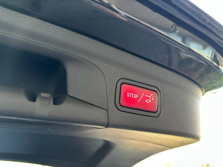 Vehicle Image 27
