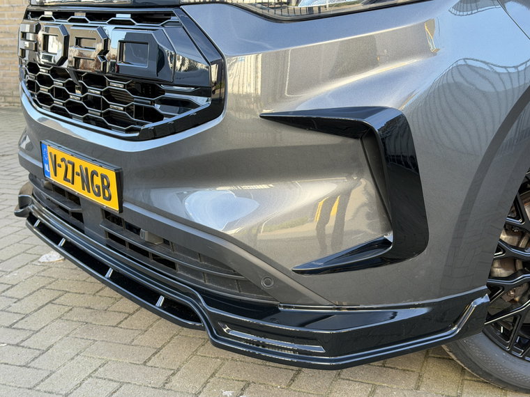Vehicle Image 24