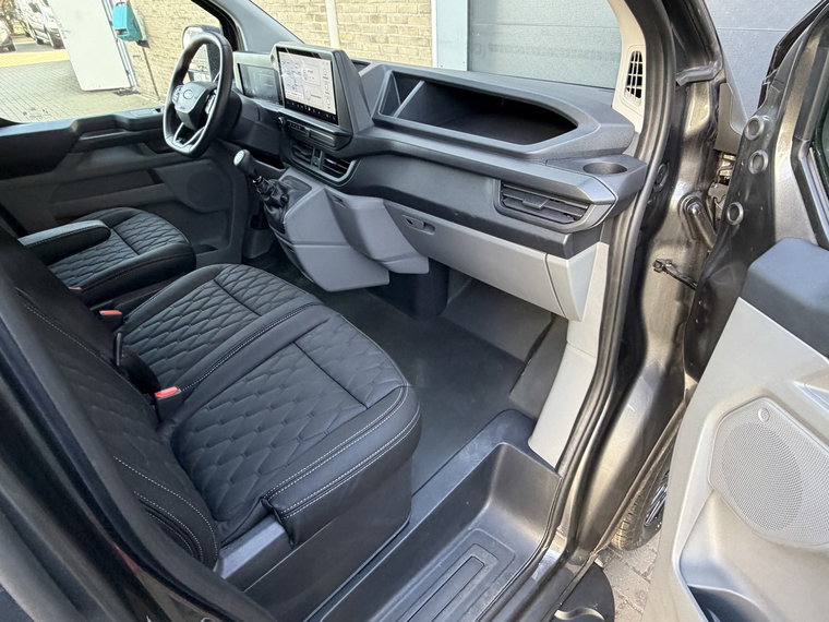 Vehicle Image 33