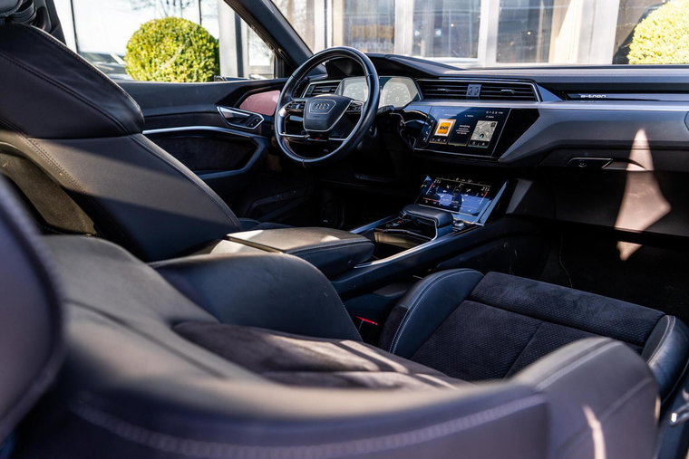 Vehicle Image 20