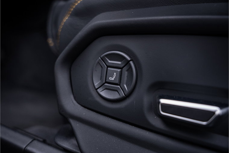 Vehicle Image 36