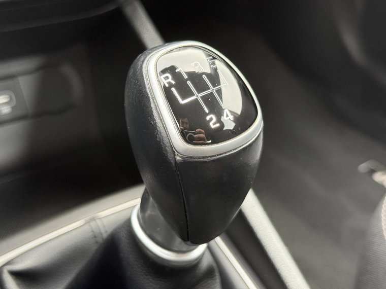 Vehicle Image 22