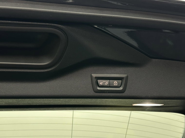 Vehicle Image 34