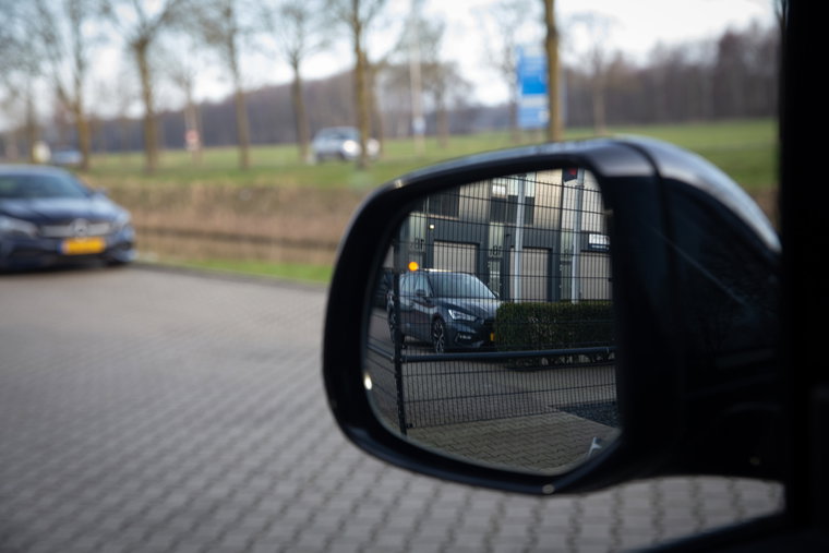 Vehicle Image 32