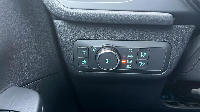 Vehicle Image 23
